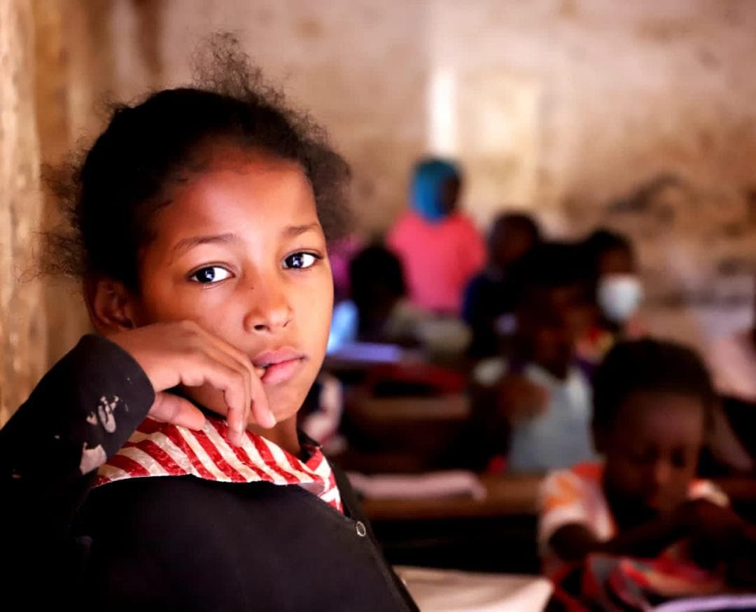 Élève en classe — l’impact de nos actions sur l’apprentissage